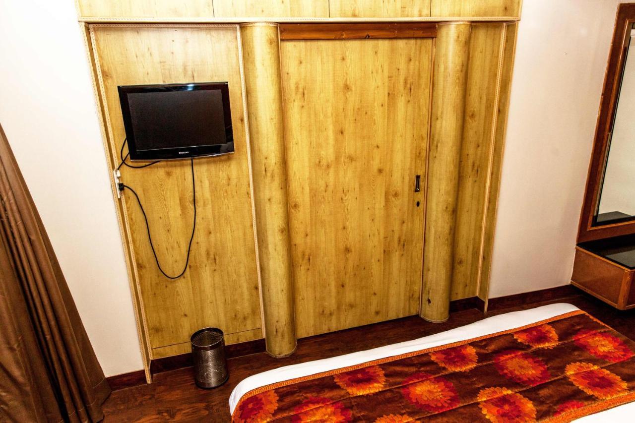 Hotel Subash International Катра Экстерьер фото