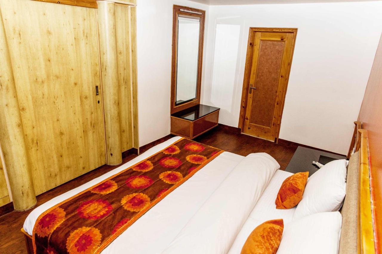 Hotel Subash International Катра Экстерьер фото